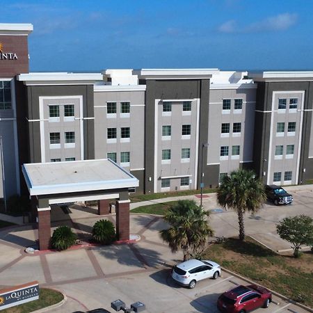 La Quinta By Wyndham Pearsall Exterior photo